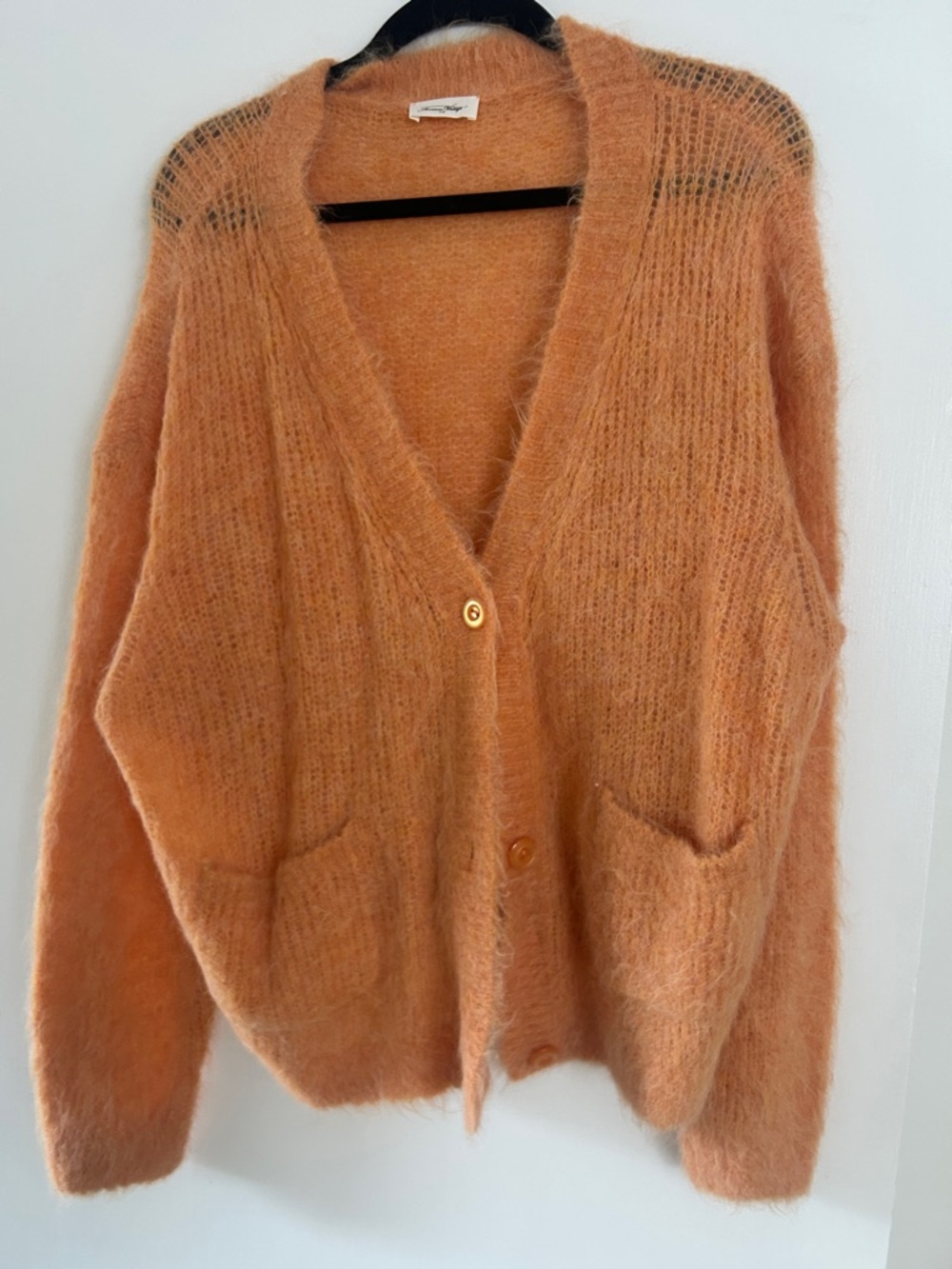 American Vintage Fuzzy V-Neck Cardigan in Warm Peach